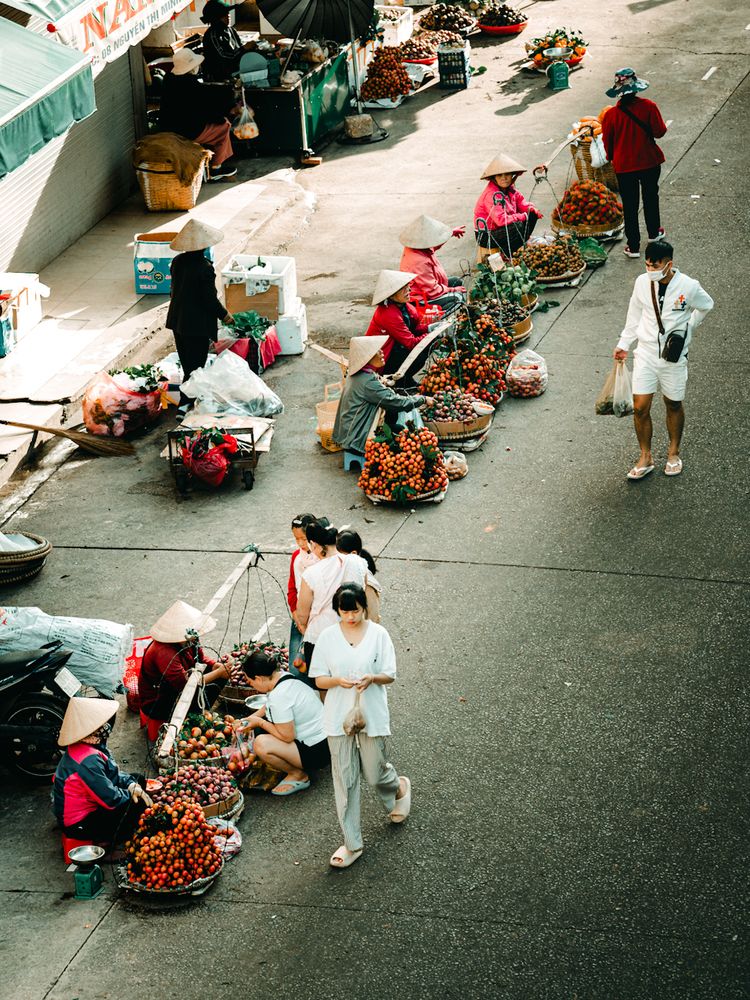 Morning breath in the market