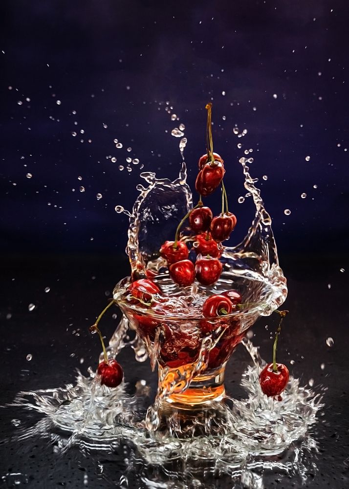 Вкусна помытая черешня!