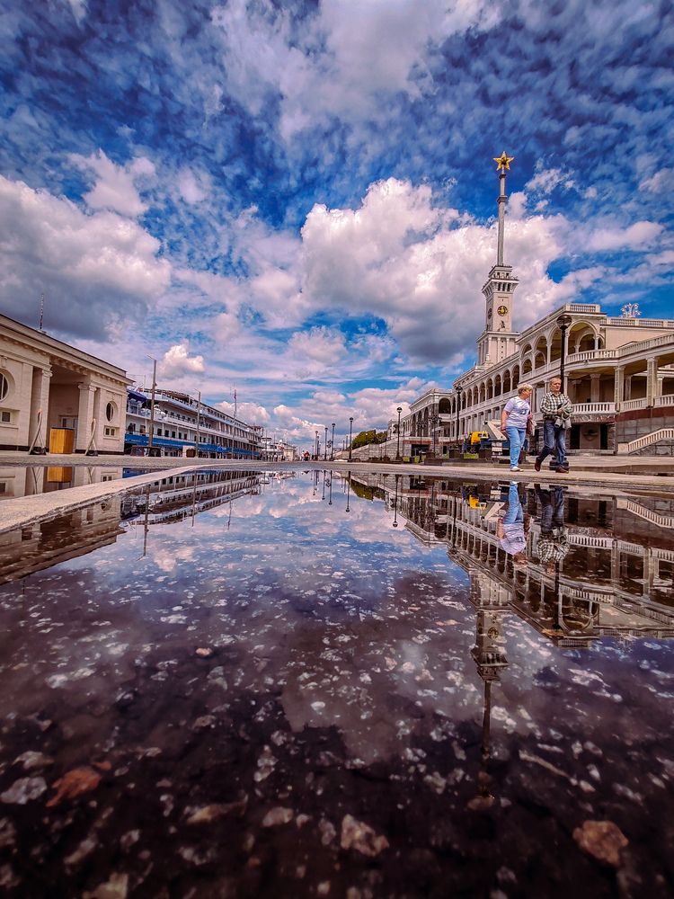 Photograph by Ole Lukoe