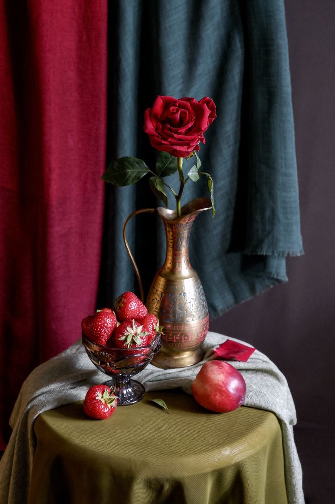Натюрморт с клубникой.