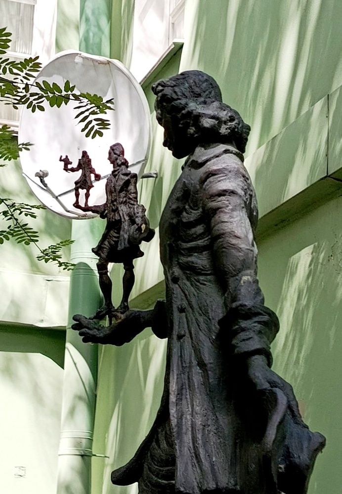 Гулливер больших и малых миров. Их 5.