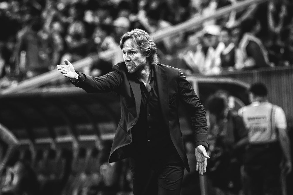 Валерий Карпин руководит сборной / Valeriy Karpin leads the national team