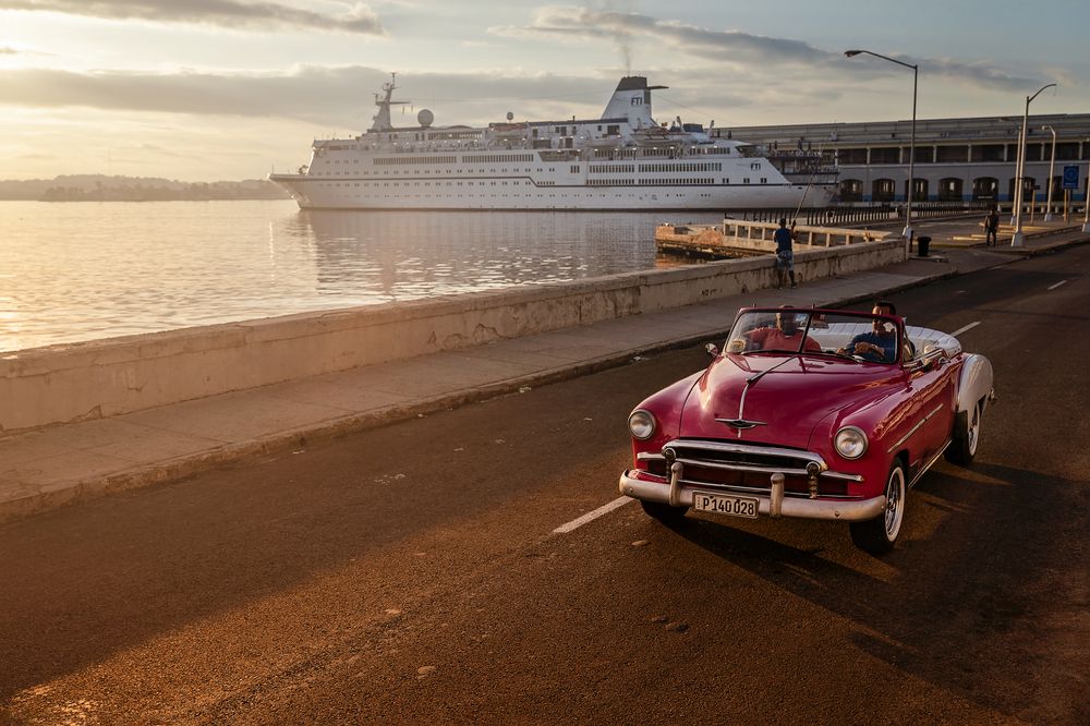 Photograph by Bogdan Negoita