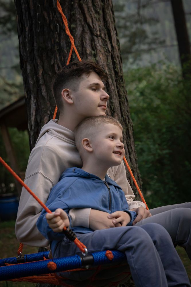 Брат за брата