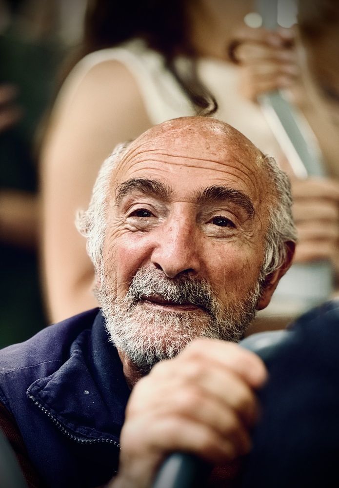 Photograph by Mariam Poltakhienti