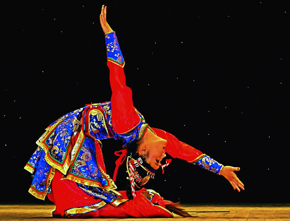 Бурятский танец.