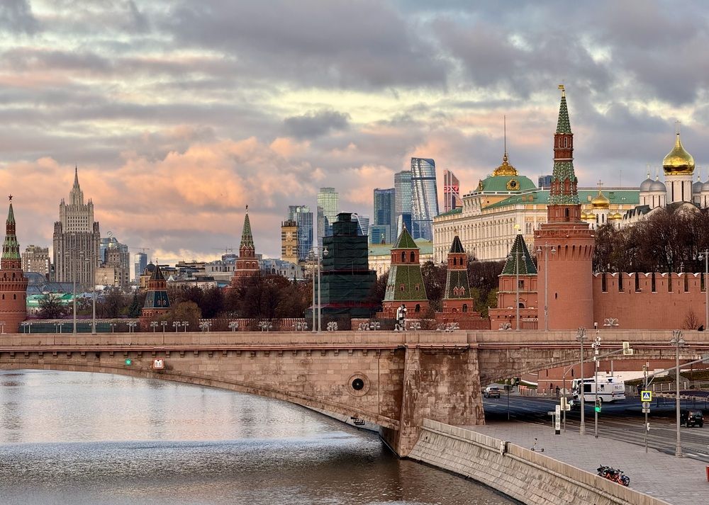 Кремль ноябрьским утром