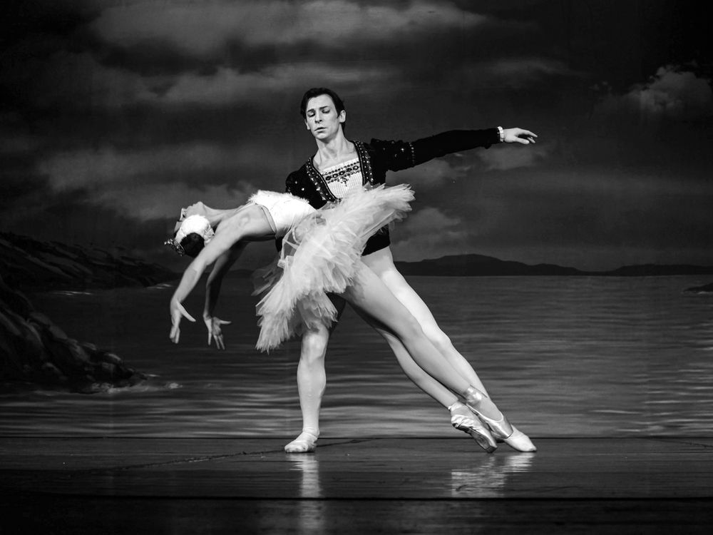 Балет ЛЕБЕДИНОЕ ОЗЕРО.