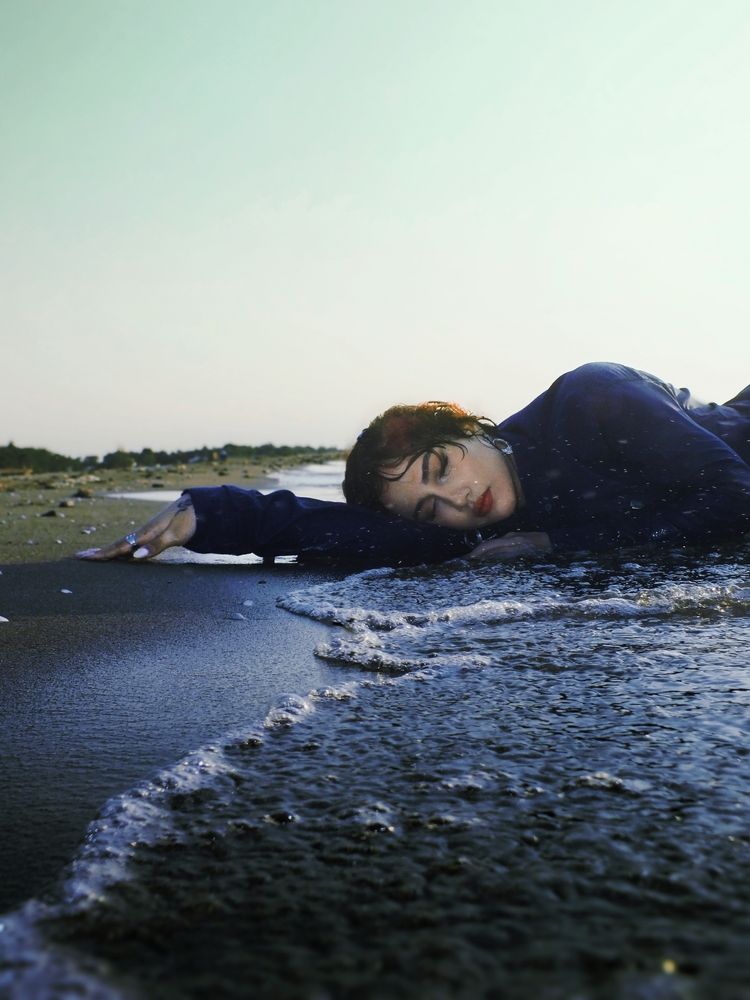 Photograph by Reza Shahriari