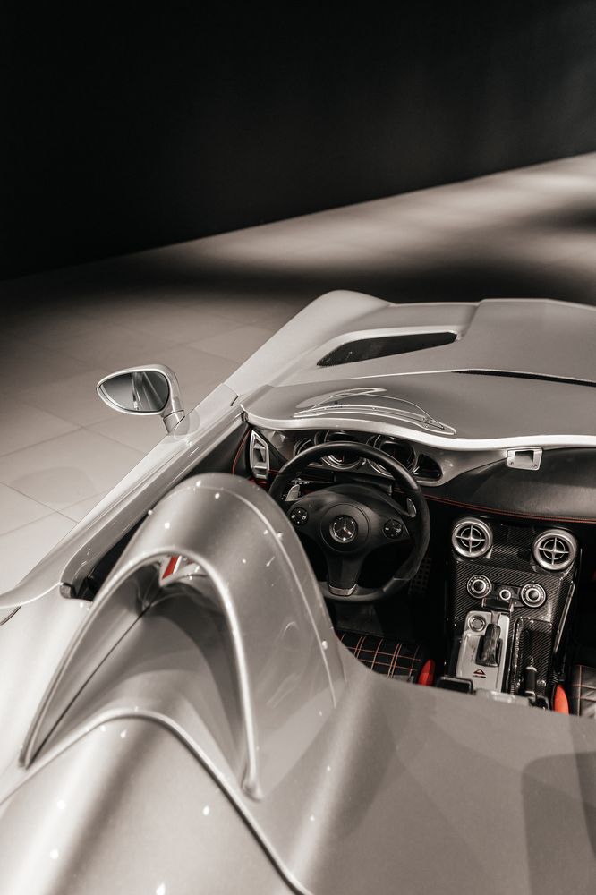 Mercedes-Benz SLR McLaren Stirling Moss