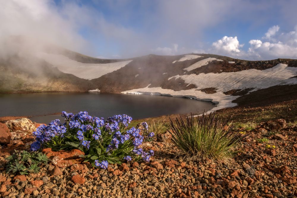 Вулкан Аждаак в Армении