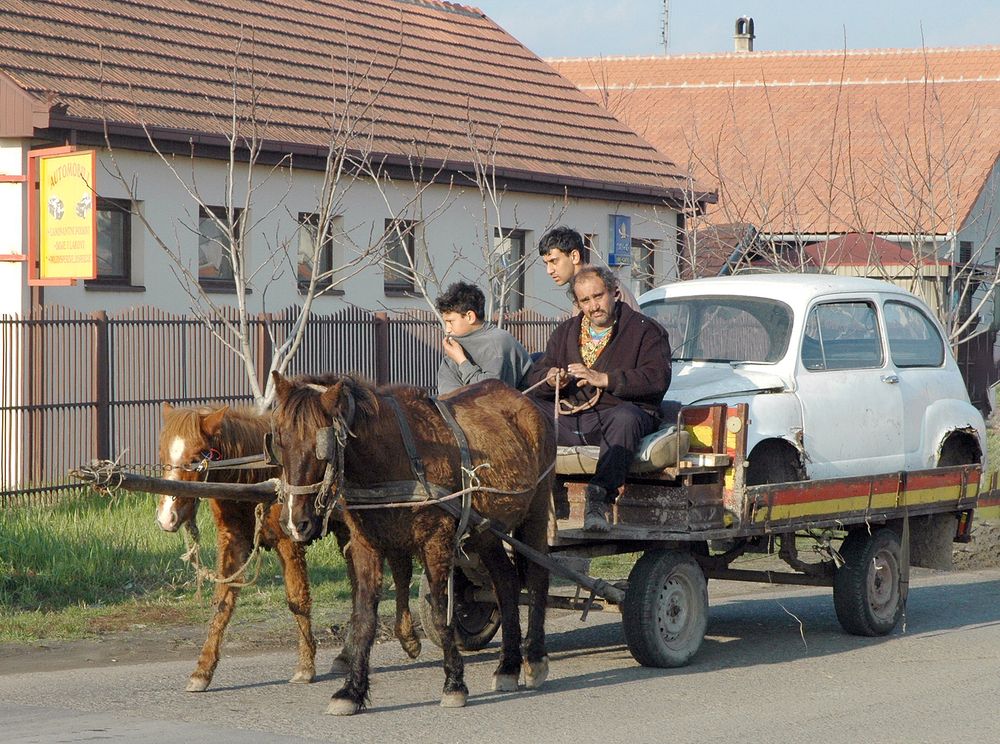 Car with two horses