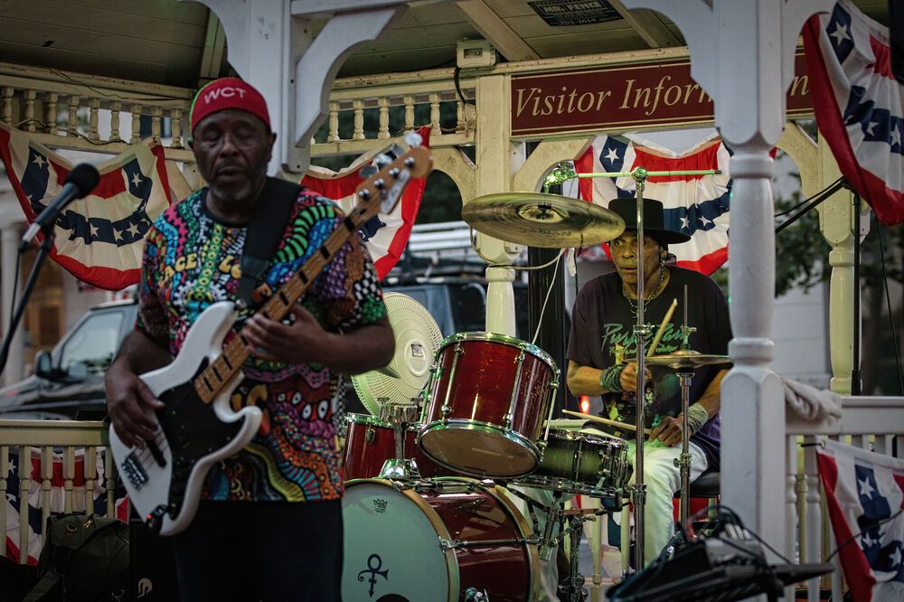 Photograph by Oleg Chemodanov