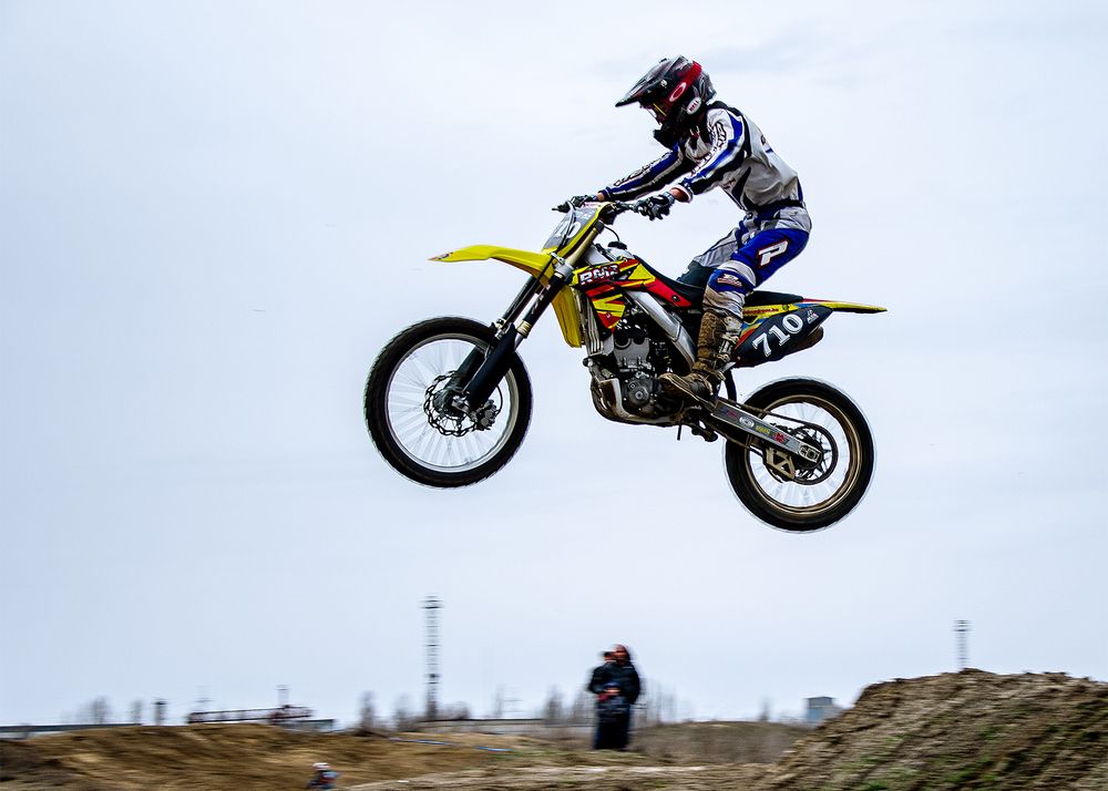 Летающий мальчик