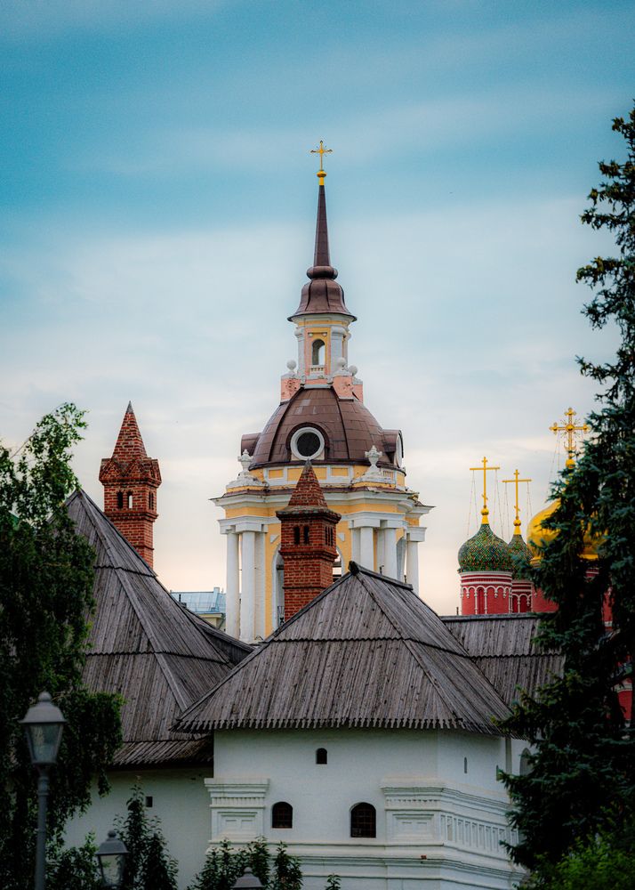 Photograph by Anton Kotlovskii