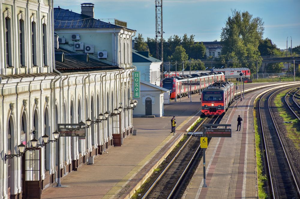 Псковский перрон.