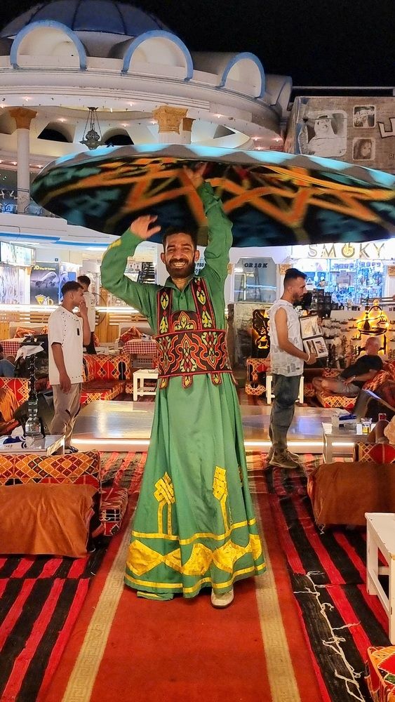 Фотография автора ОЛЬГА БУЛЫЧЕВА