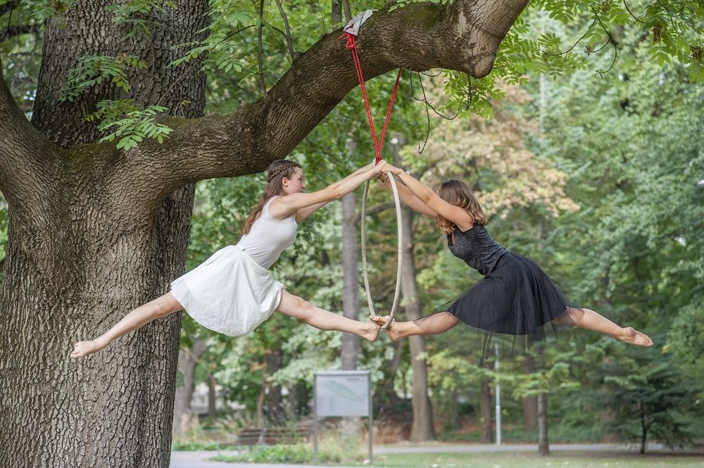 Photograph by Gabor Medgyesy