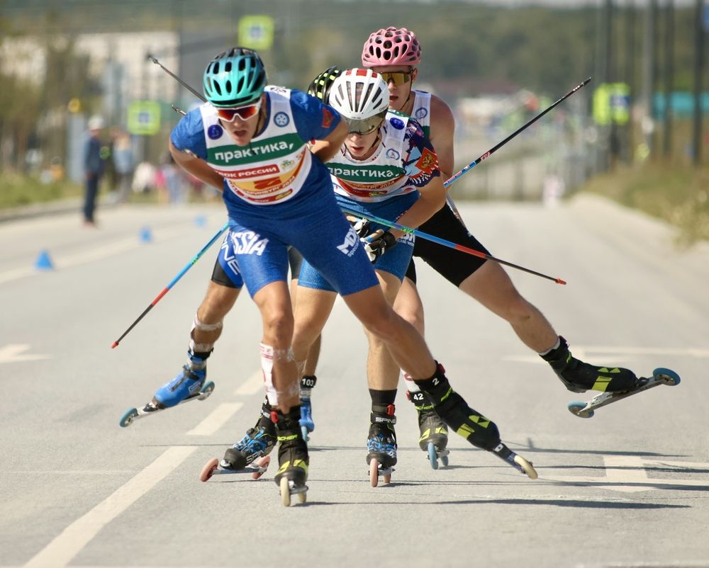 Лидеры на дистанции