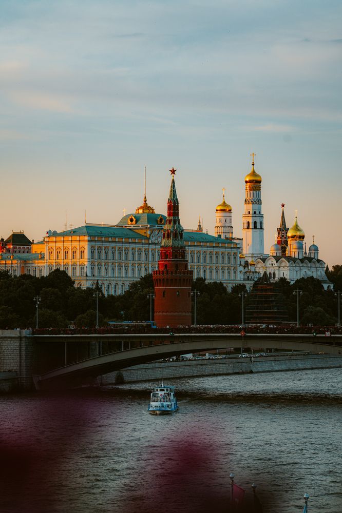 Photograph by Anton Kotlovskii