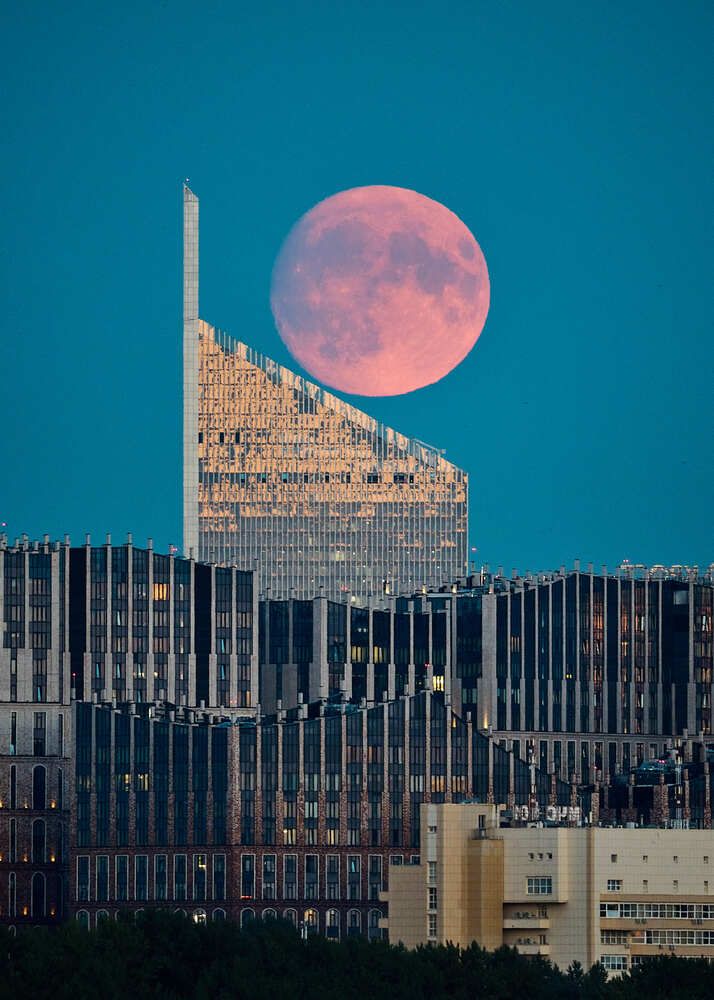 Photograph by Mikhail Khmelevskiy