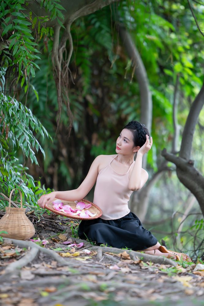 Lotus girl