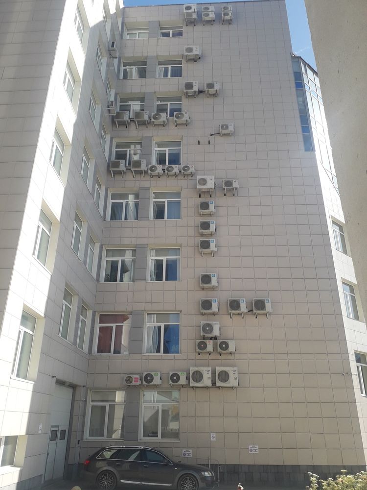 Photo #12436915