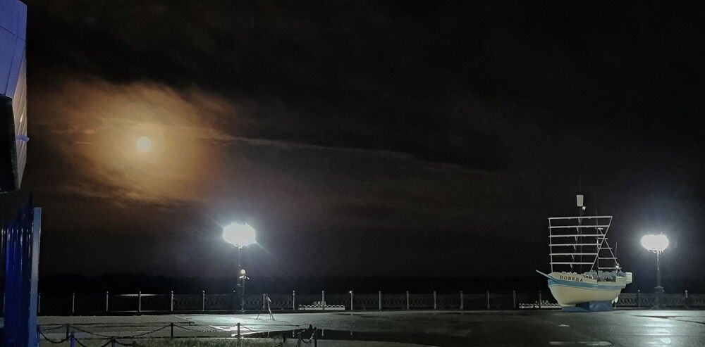 Photograph by Kim Natasha