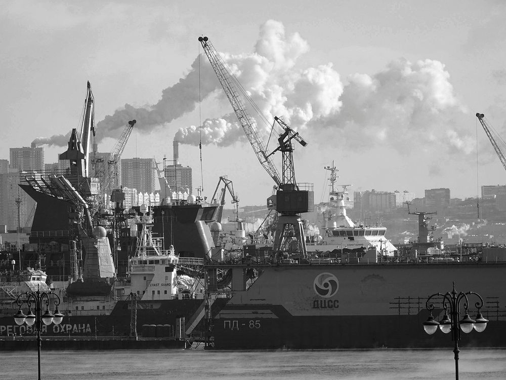 Рабочий день Владивостока.
