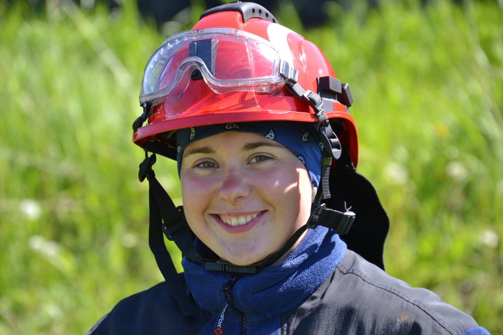 Девушка спасатель