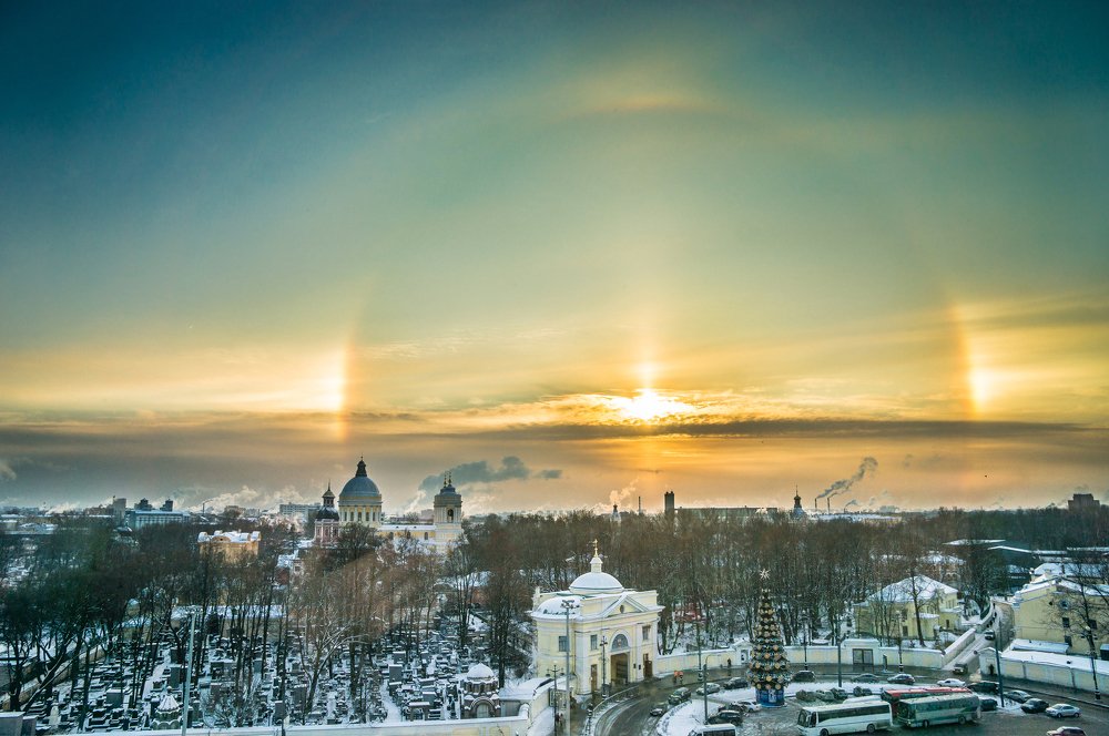 НАД ВЕЧНЫМ ПОКОЕМ ВЕЧНОЕ СОЛНЦЕ