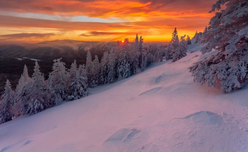 Про красного "зайца" на холодных уральских склонах