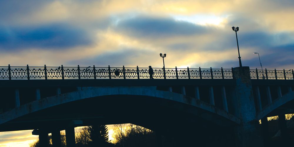 Мост бесконечности