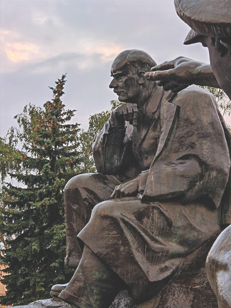 Фотография автора Aliaksandr Kazhdan