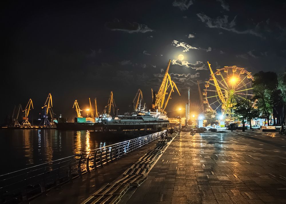 Блистает порт!