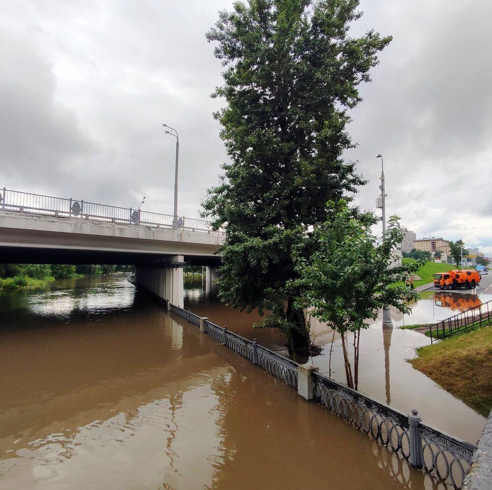 Яуза вышла из берегов