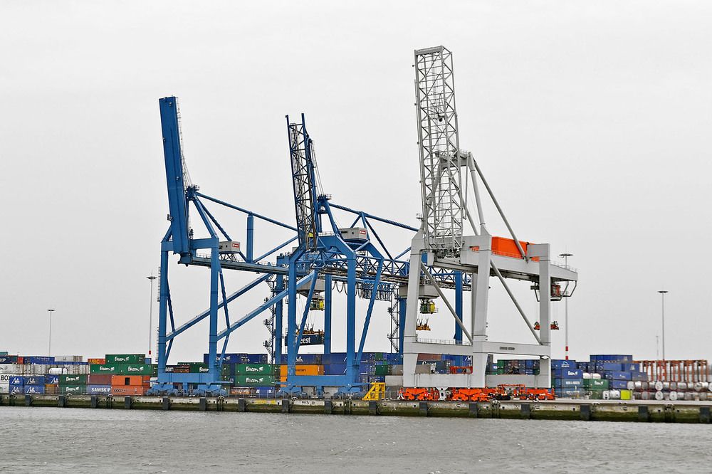 In de haven van Rotterdam