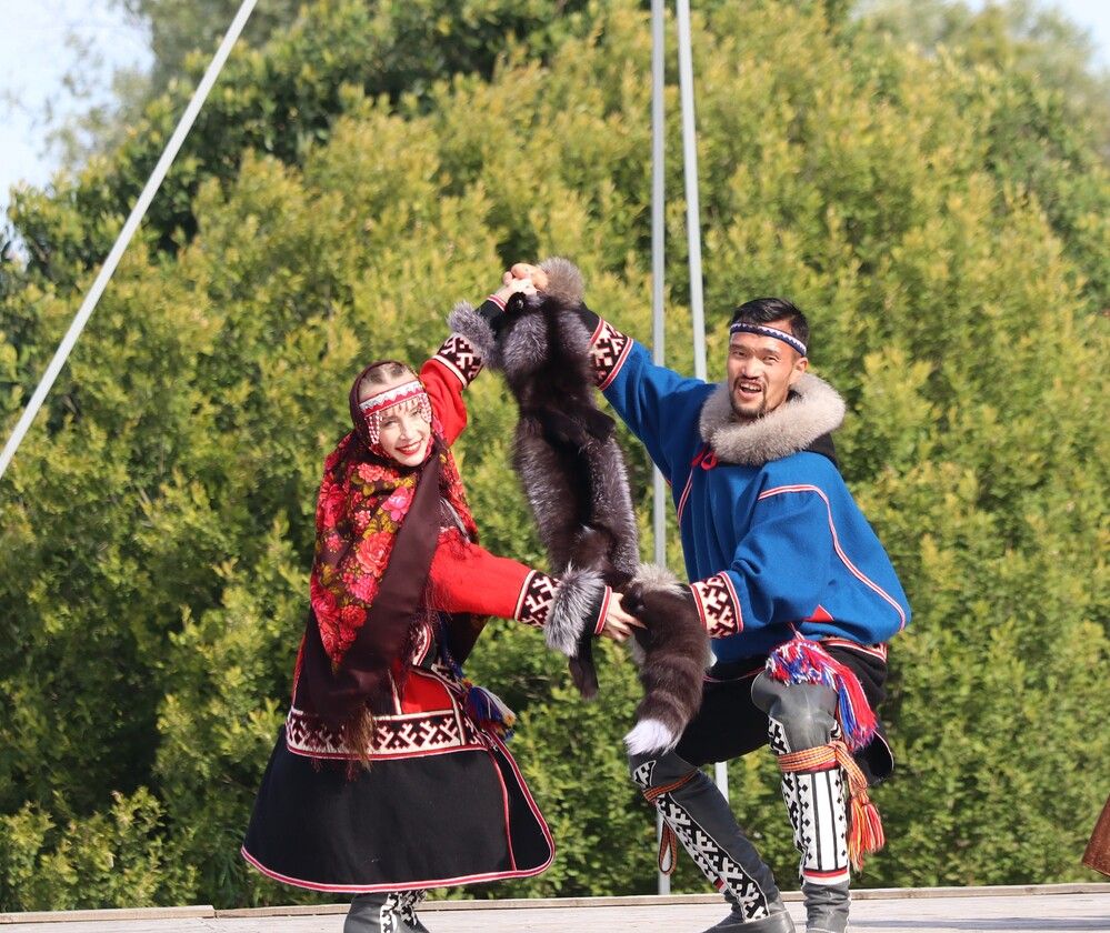 Национальный танец.