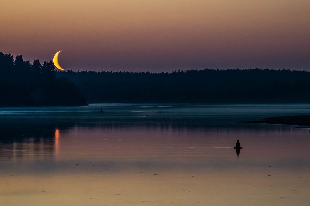 Эжва. Восход Луны над рекой.