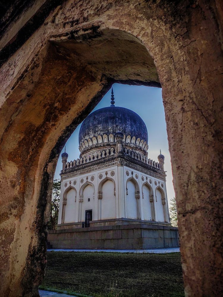 Qutub shahi tombs