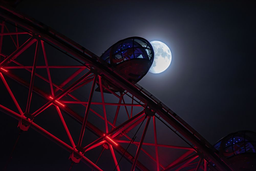 Moon Framed in London