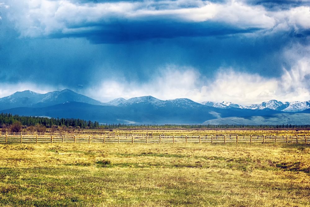 Гроза на горах.