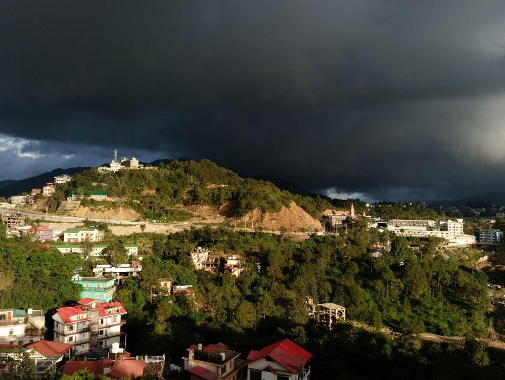 Фотография автора Yatish Thakur