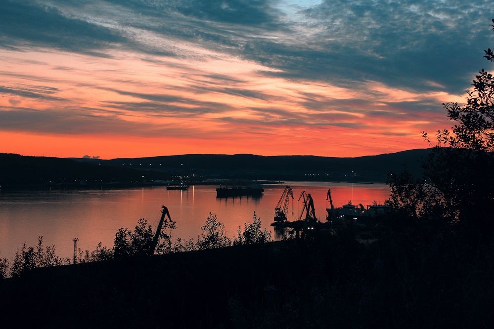 Вечерние краски Кольского залива..