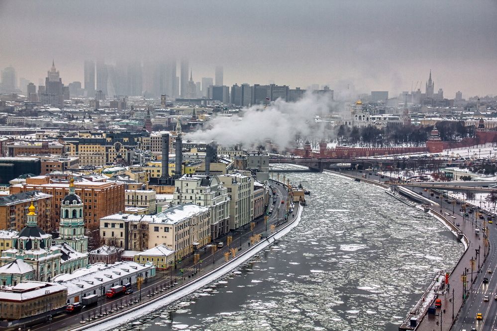 Вид на Москву с высотки на Котельнической