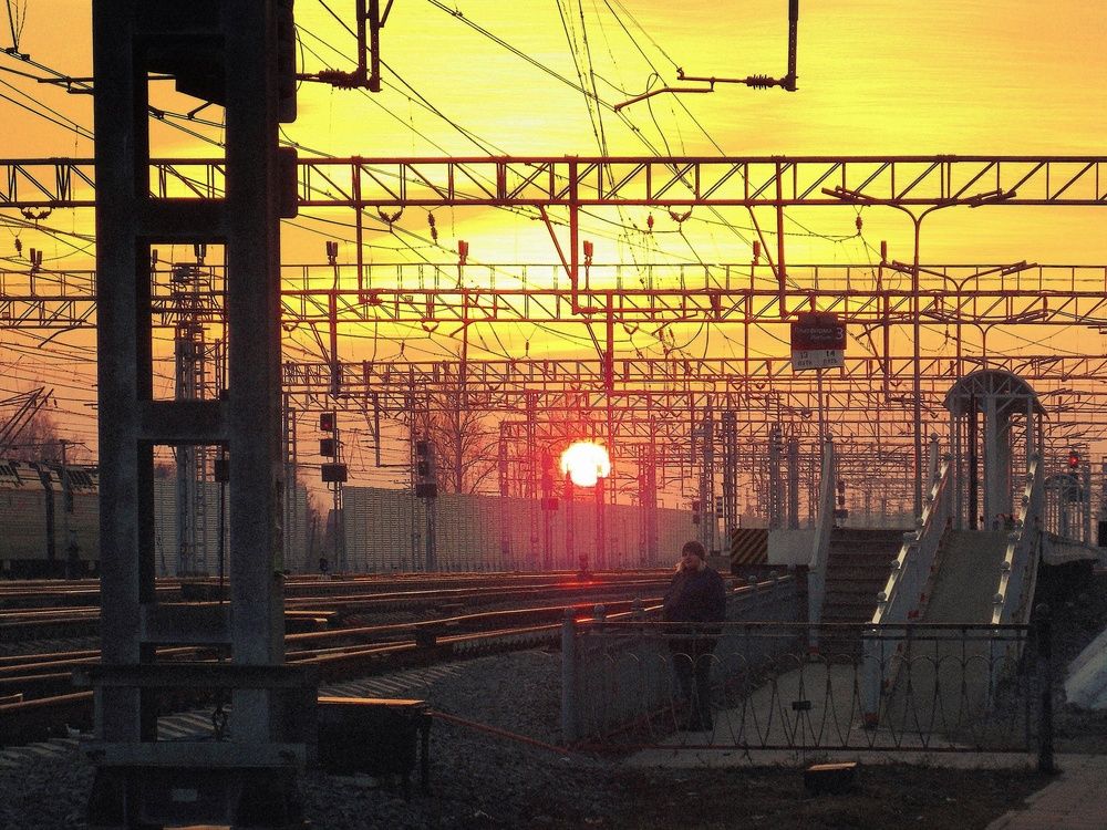Фото  2018 г Железная  дорога,  закат