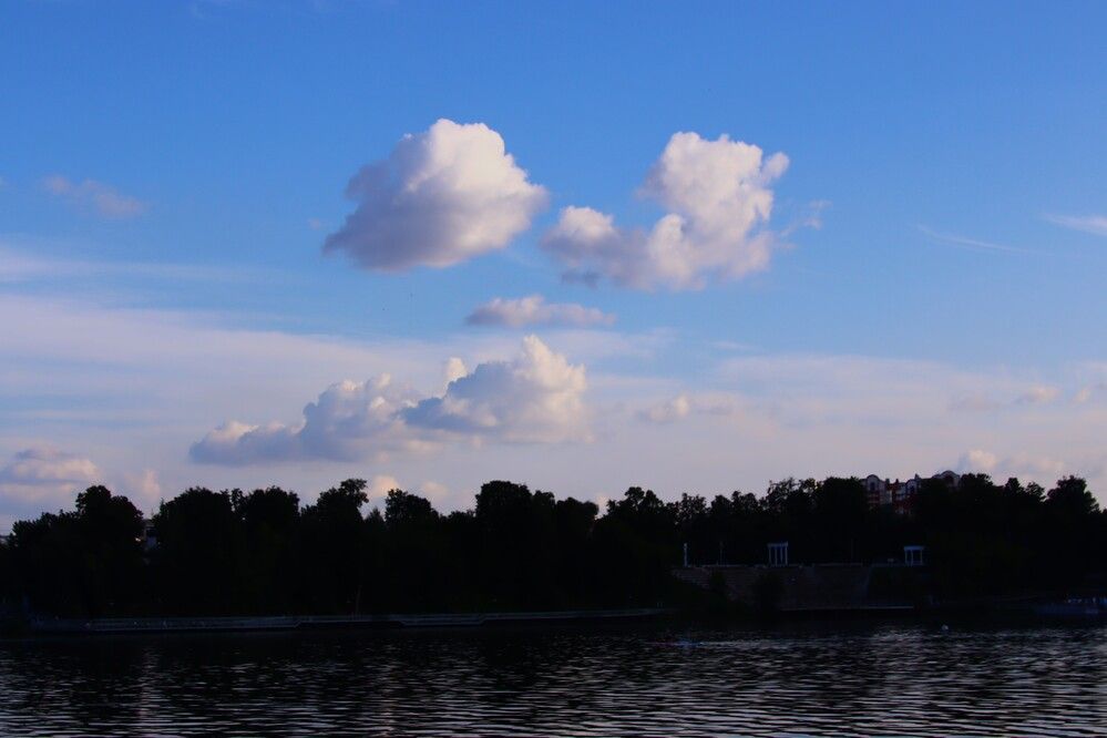 точка-точка-запятая...