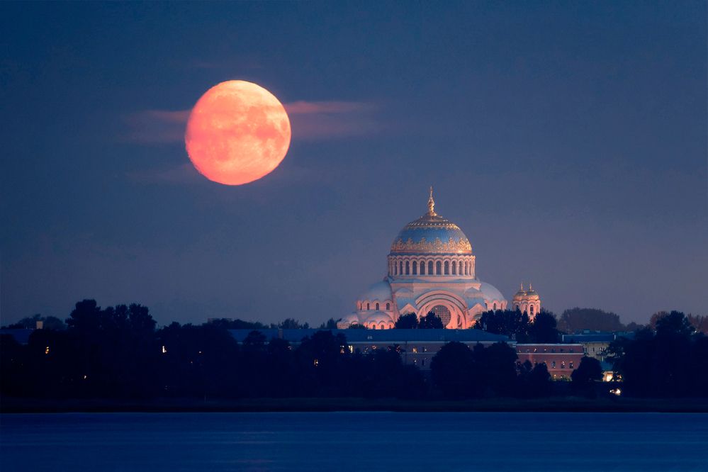 Photograph by Vladimir Korovyakovsky