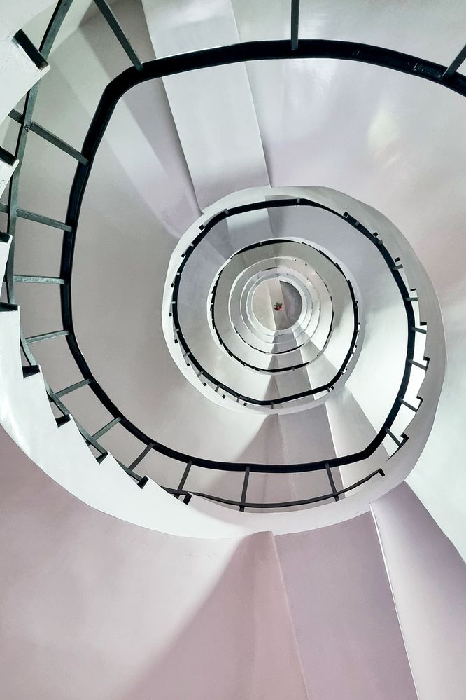 Golden Spiral and triangle