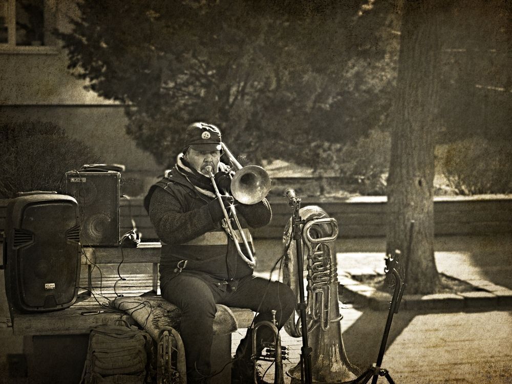 Уличные музыканты (Street musicians)